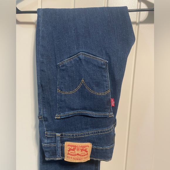 High Rise Straight Crop - Picture 1 of 4